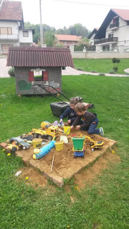 Ferienwohnung Kaj-Lux Tuheljske Toplice Exterior foto